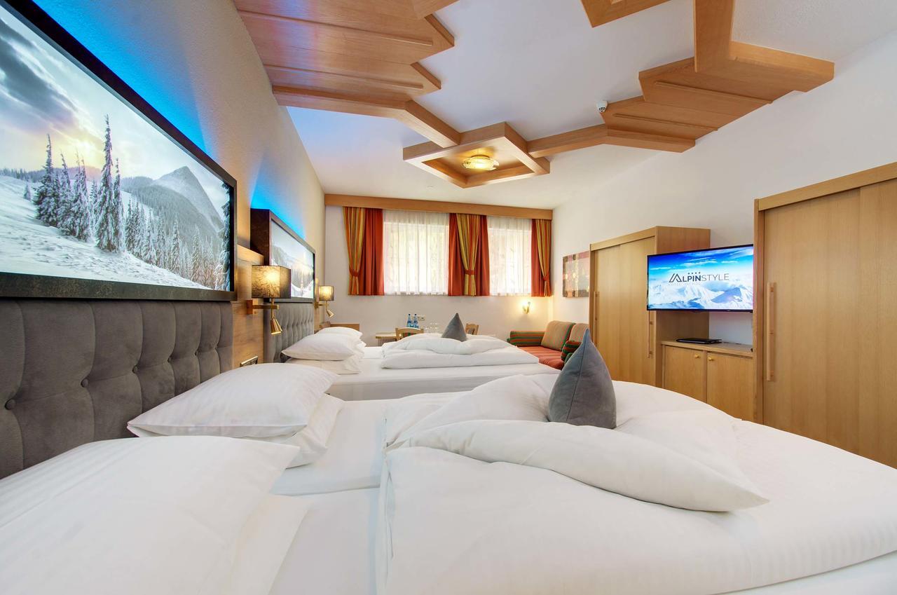 Alpinstyle Hotel Ischgl Exterior photo